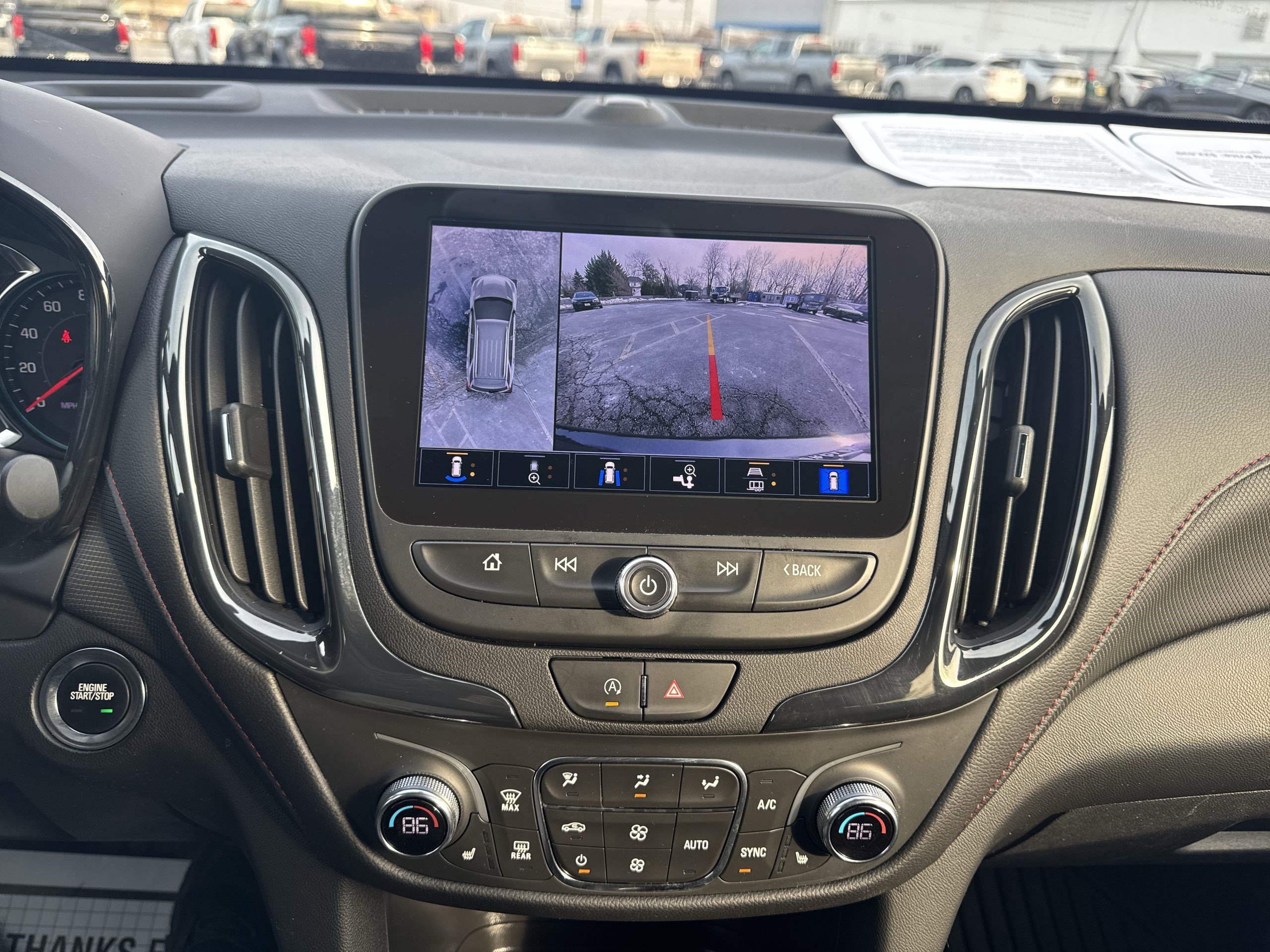 Used 2022 Chevrolet Equinox RS w/ Infotainment Package image 26
