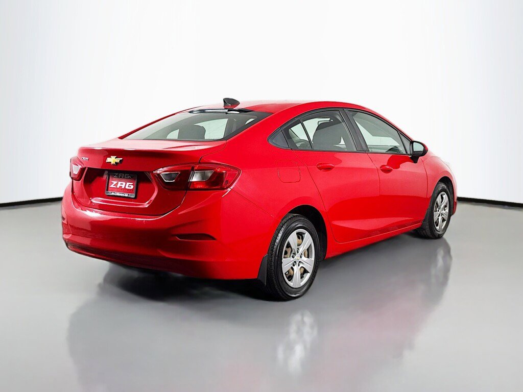 Used 2018 Chevrolet Cruze LS image 5