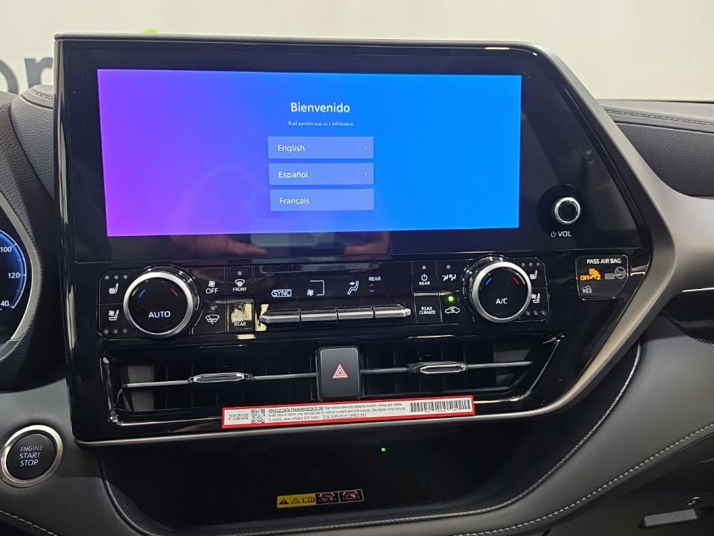 Used 2026 Toyota Highlander Limited image 33