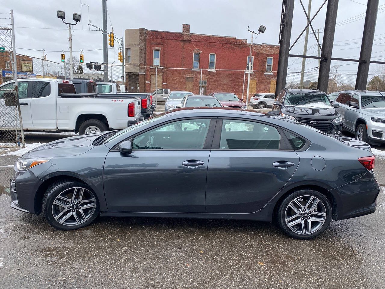 Used 2019 Kia Forte S FWD image 5