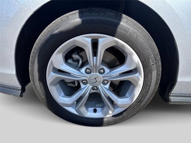 Certified 2025 Honda Accord LX image 27