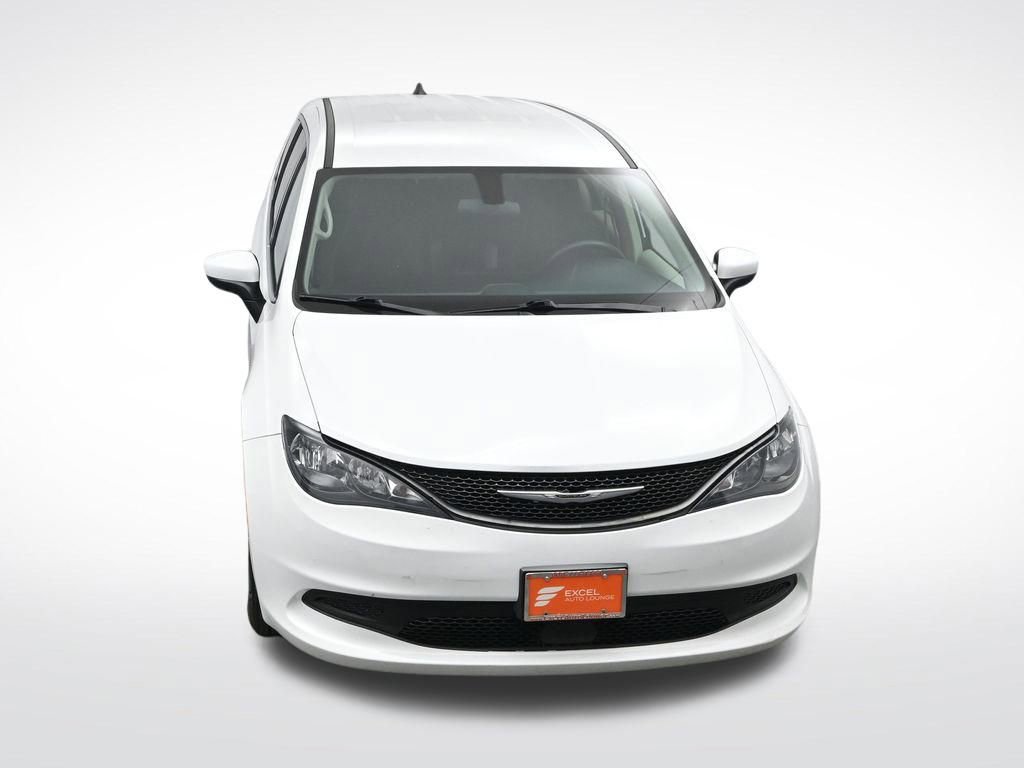 Used 2021 Chrysler Voyager L image 50