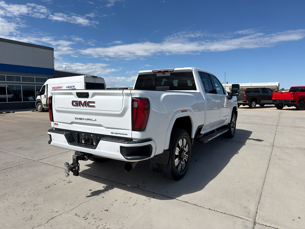 Used 2024 GMC Sierra 2500 Denali AWD/4WD image 6