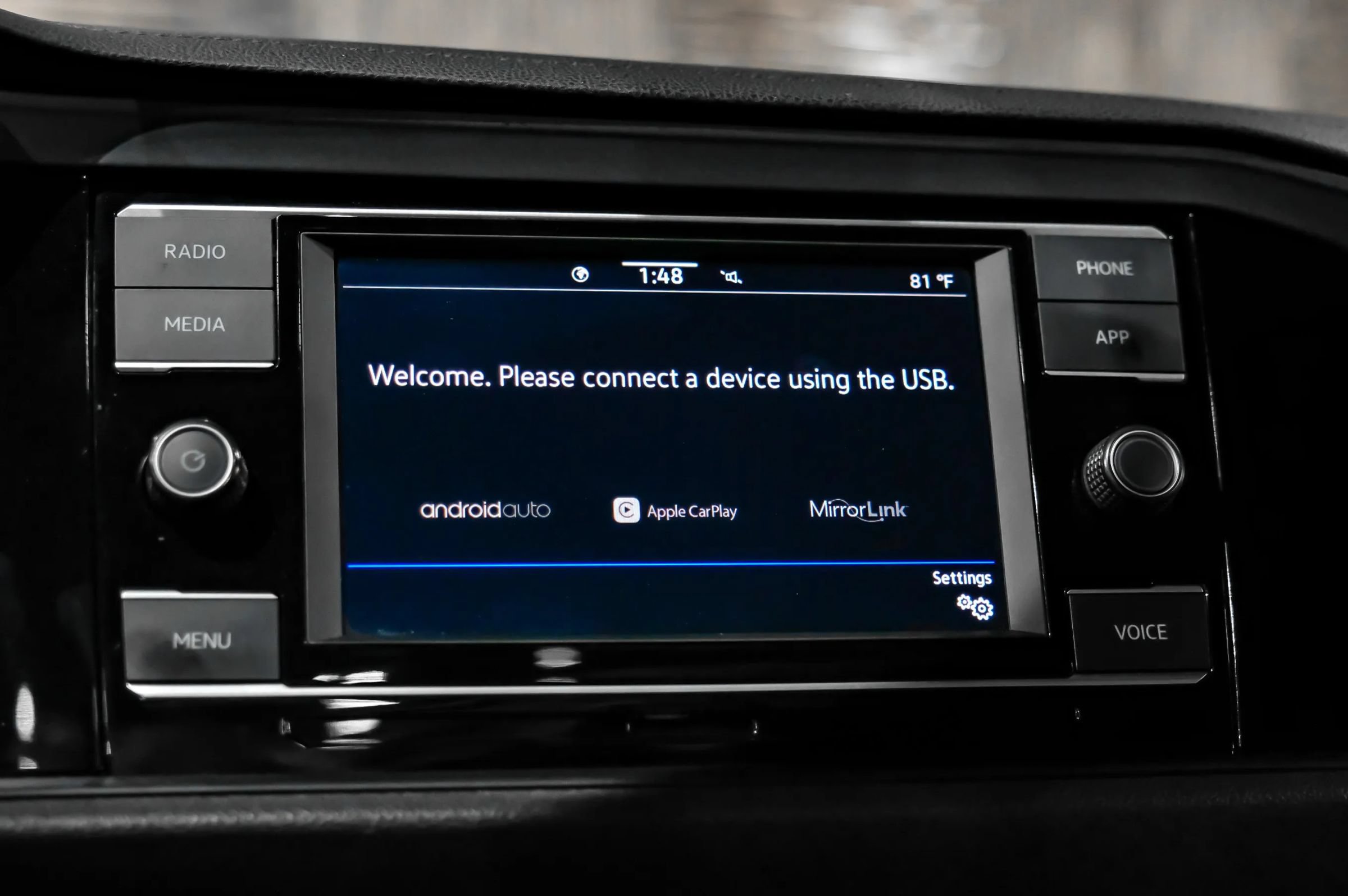 Used 2020 Volkswagen Jetta R-Line w/ R-Line Cold Weather Package FWD image 32