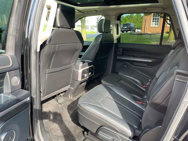 Used 2018 Ford Expedition Max Platinum AWD/4WD image 38