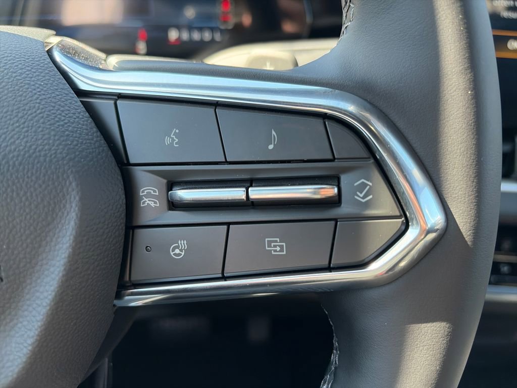 New 2026 Chevrolet Equinox LT w/ Safety and Technology Package FWD image 12