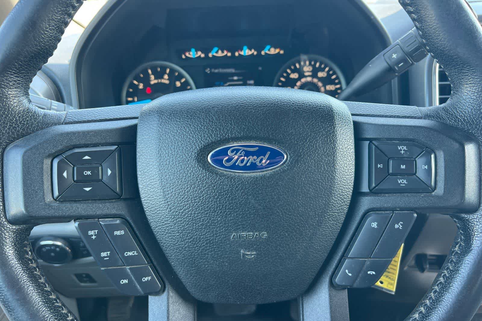 Used 2015 Ford F150 XLT w/ Equipment Group 302A Luxury AWD/4WD image 23