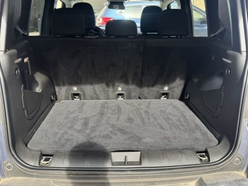 Used 2020 Jeep Renegade Latitude w/ Cold Weather Group image 25