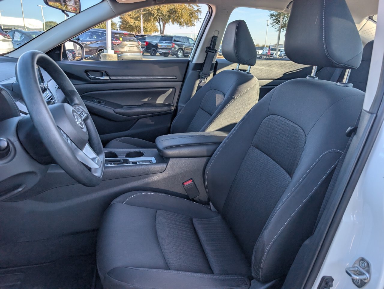 Used 2025 Nissan Altima 2.5 SV AWD/4WD image 26