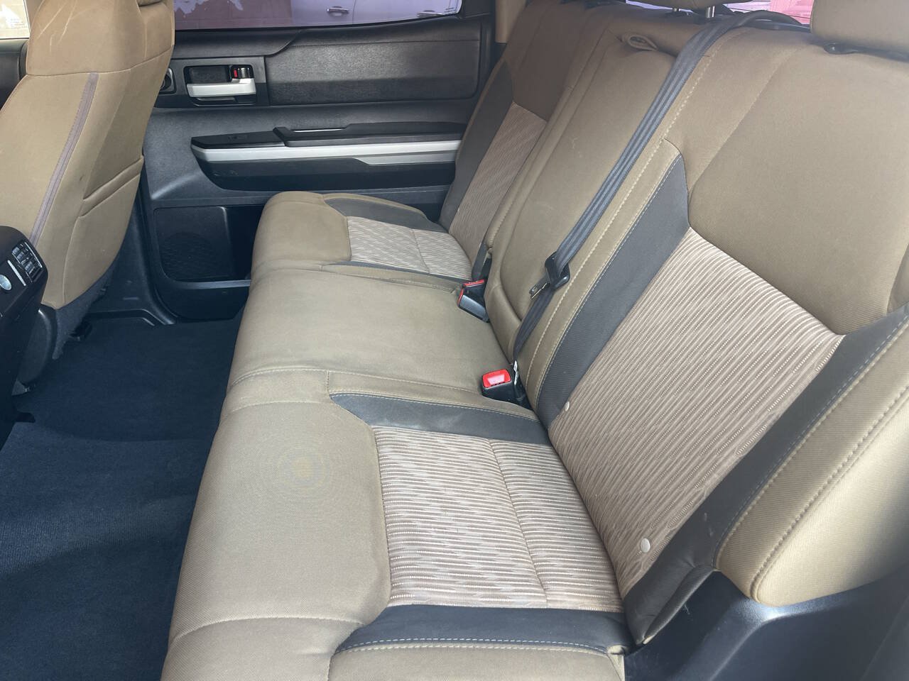 Used 2014 Toyota Tundra SR5 w/ SR5 Upgrade Package RWD image 16