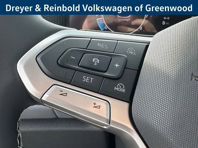 New 2026 Volkswagen Tiguan SE image 14