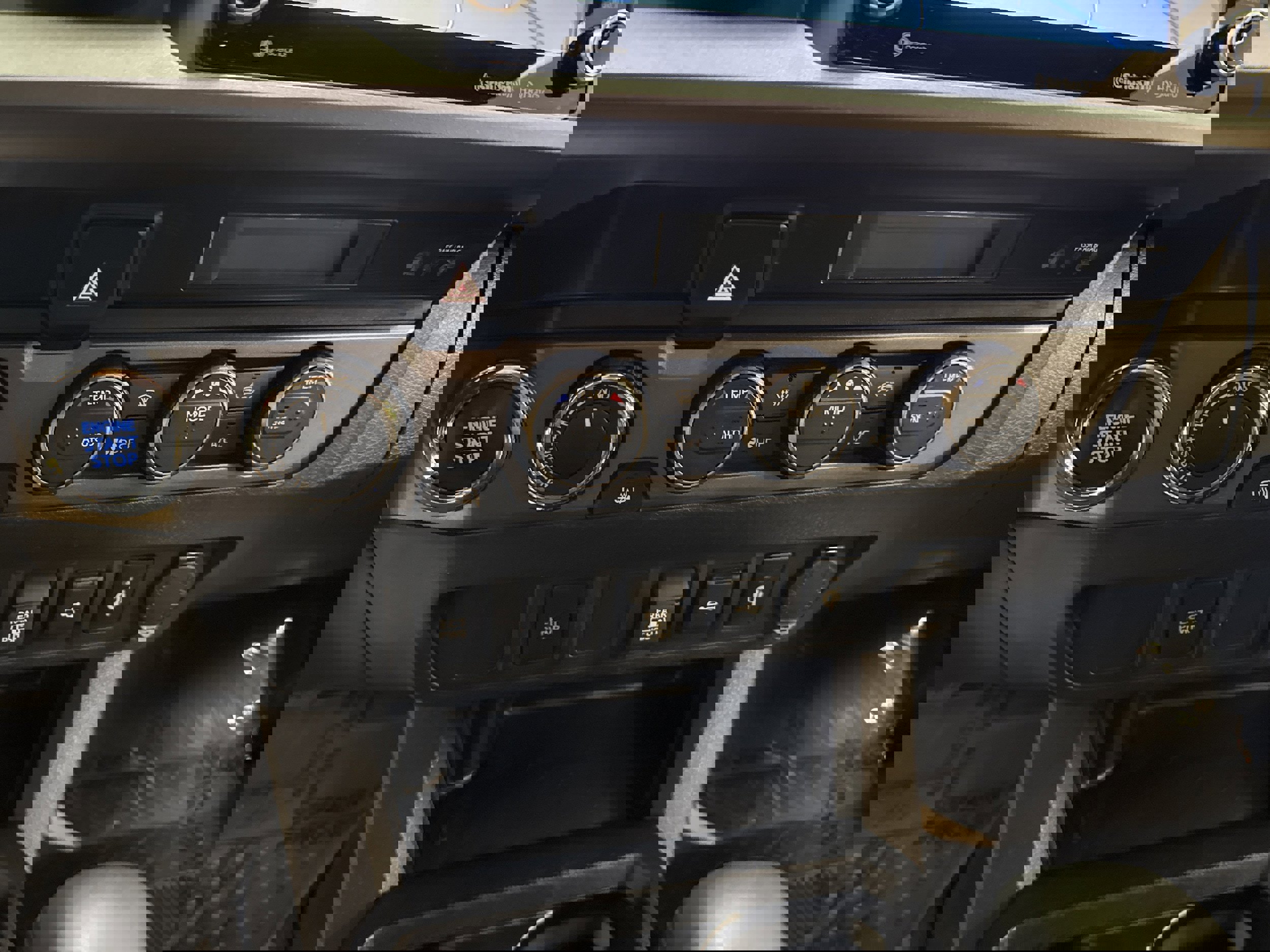 Used 2023 Toyota Tacoma TRD Sport image 45