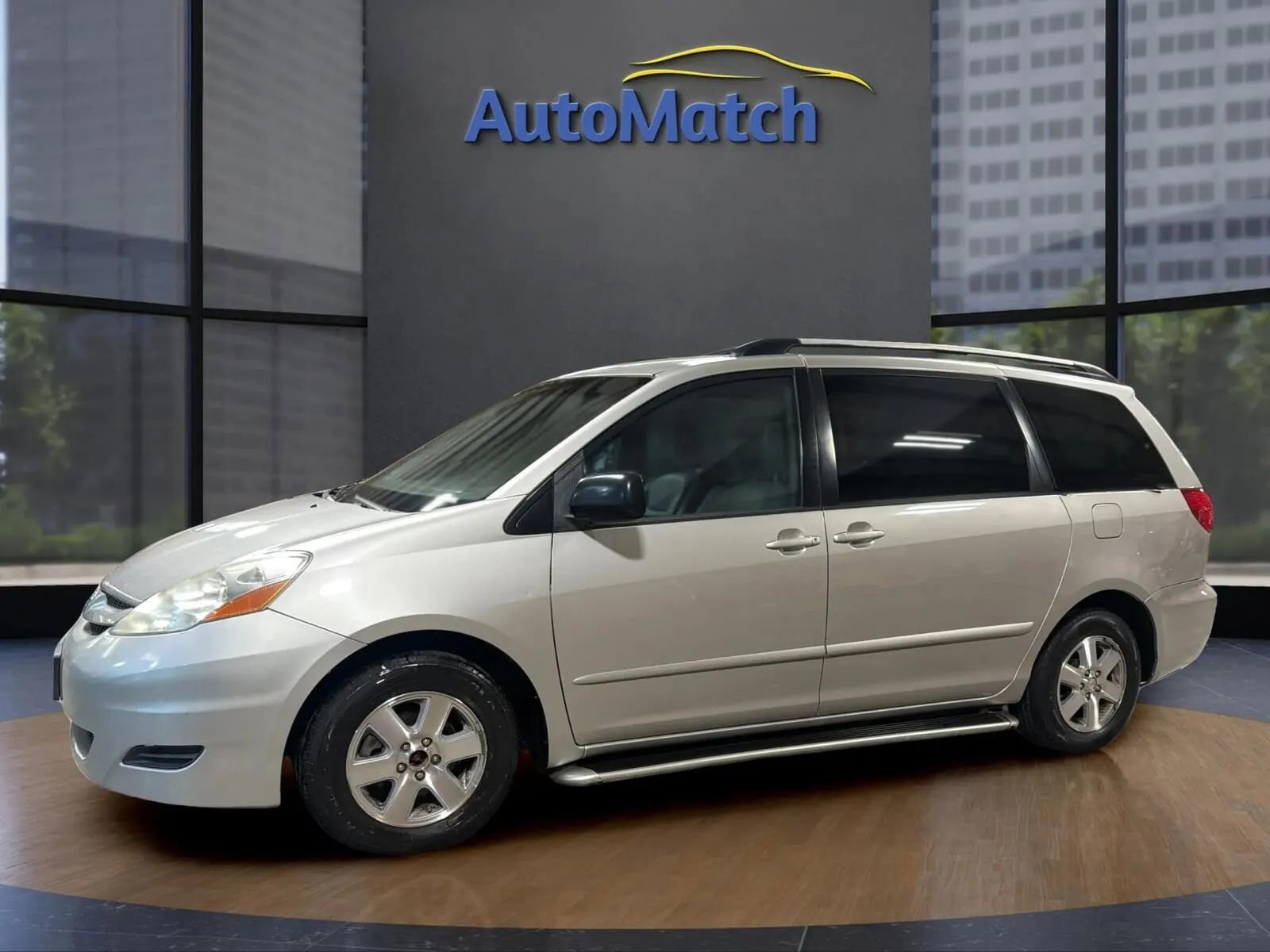 Used 2009 Toyota Sienna CE FWD image 5