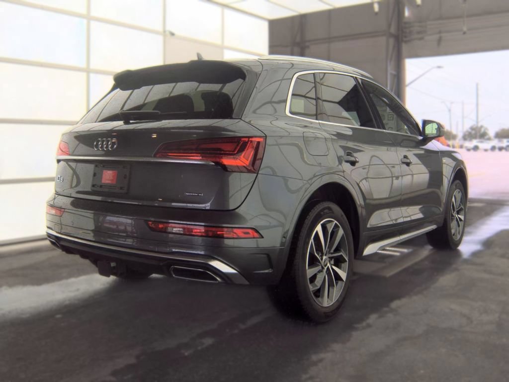 Used 2023 Audi Q5 2.0T Prestige w/ Prestige Package AWD/4WD image 2