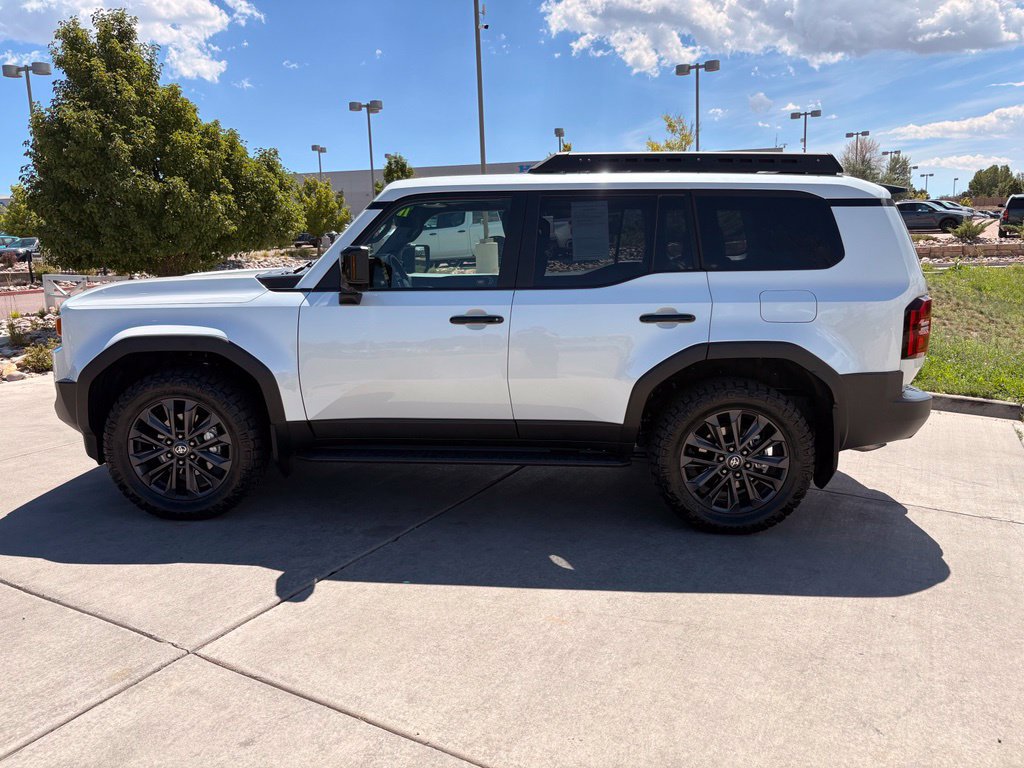 Used 2026 Toyota Land Cruiser w/ Premium Package AWD/4WD image 5