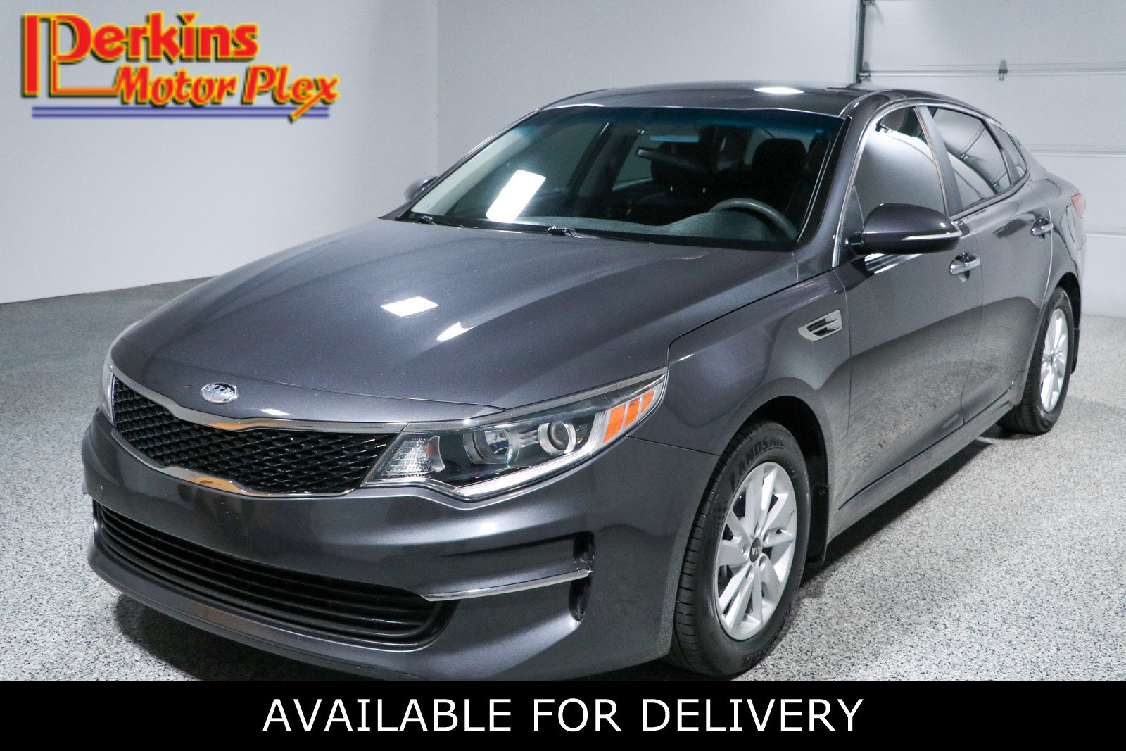 Used 2018 Kia Optima LX FWD image 1