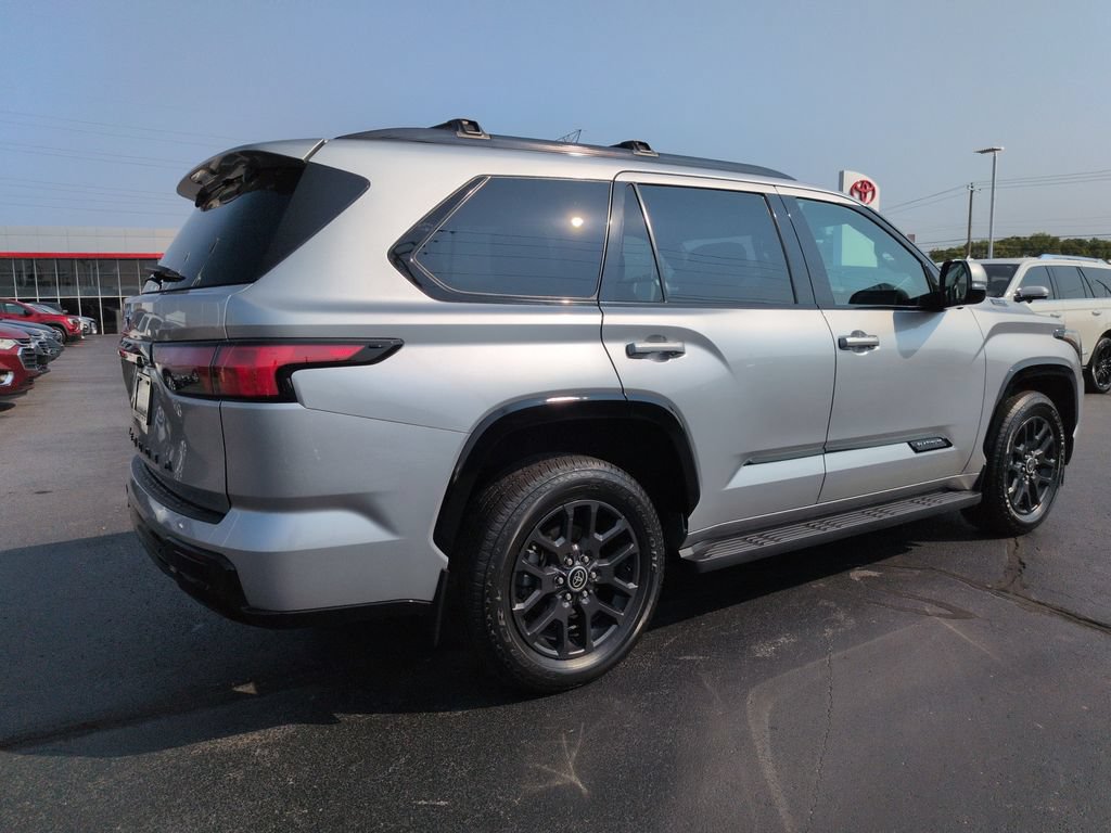 Certified 2023 Toyota Sequoia Platinum AWD/4WD image 5
