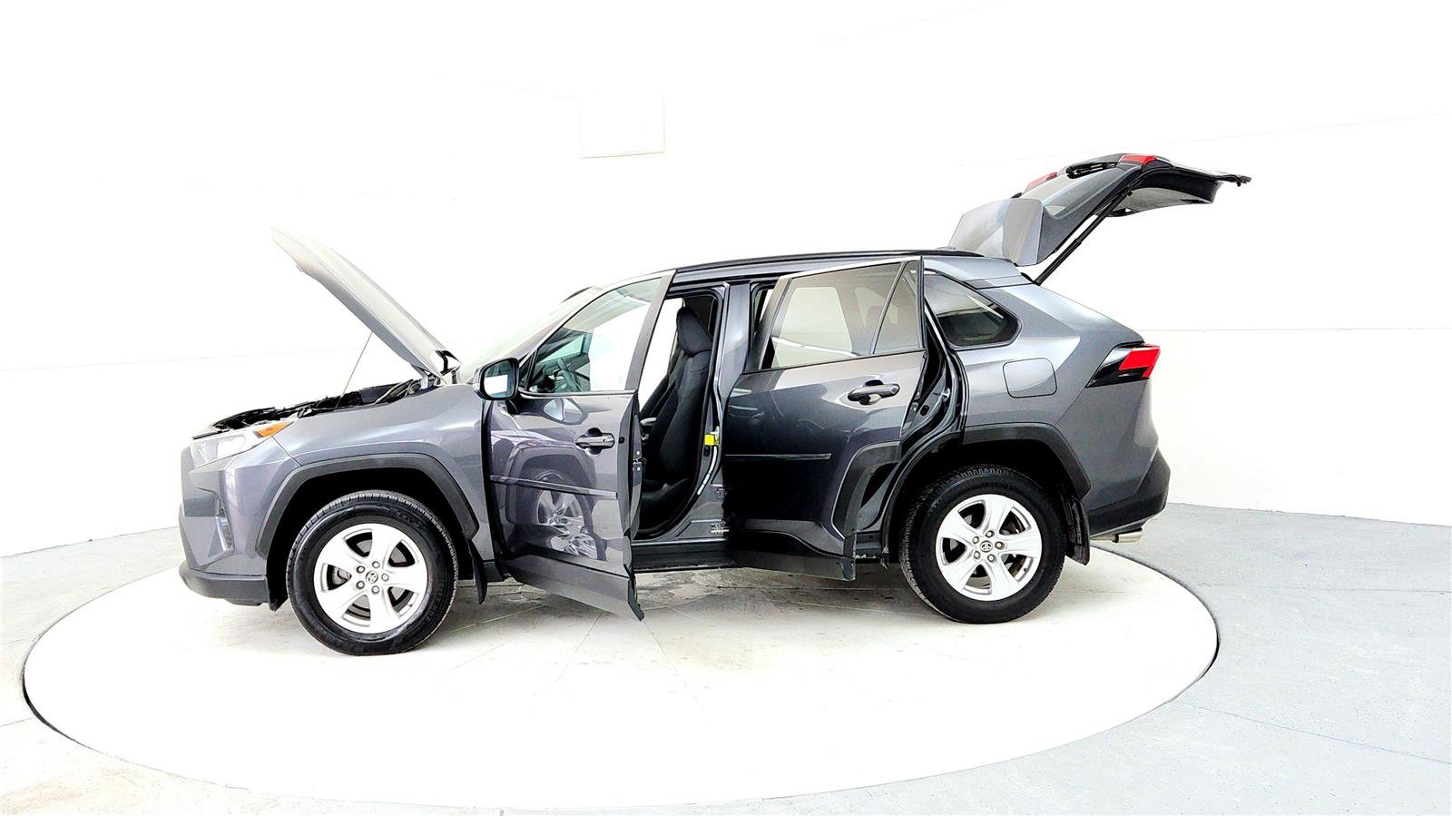 Certified 2021 Toyota RAV4 XLE w/ Convenience Package image 10