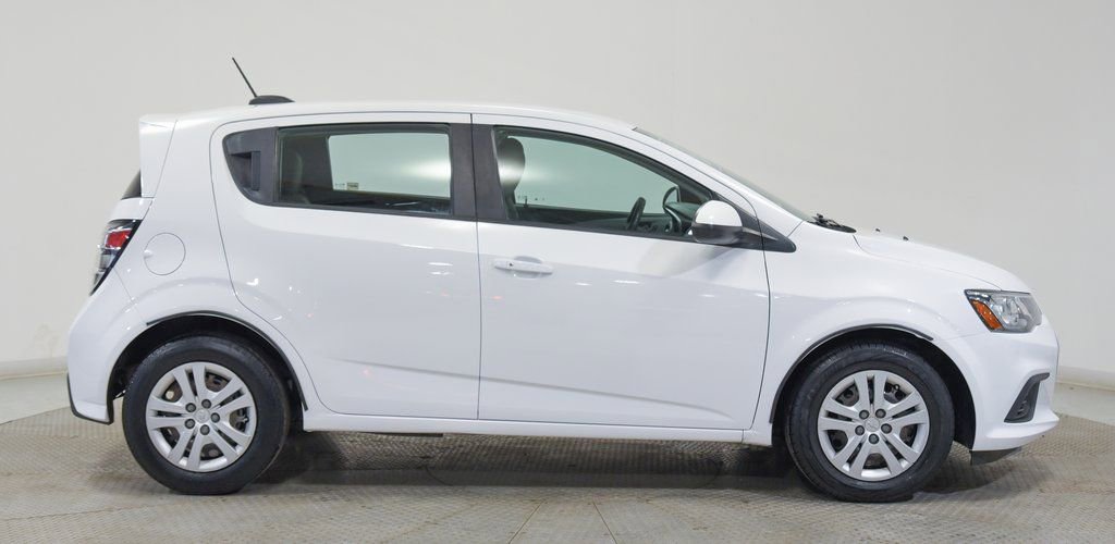 Used 2020 Chevrolet Sonic LT image 10