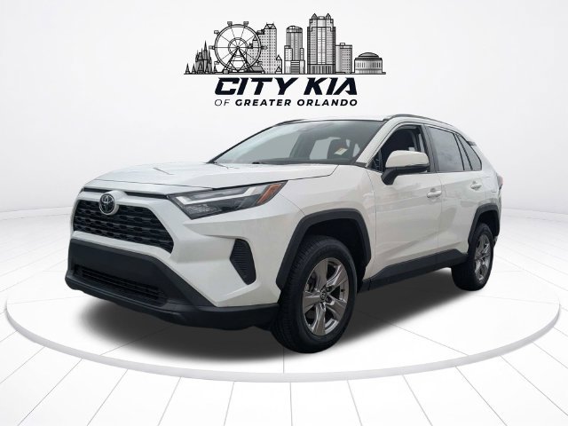 Used 2023 Toyota RAV4 XLE w/ Convenience Package FWD image 2