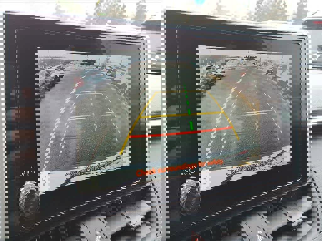 Used 2023 Toyota RAV4 LE image 11