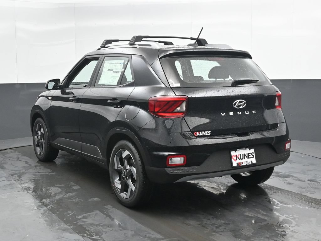 New 2026 Hyundai Venue SEL FWD image 10