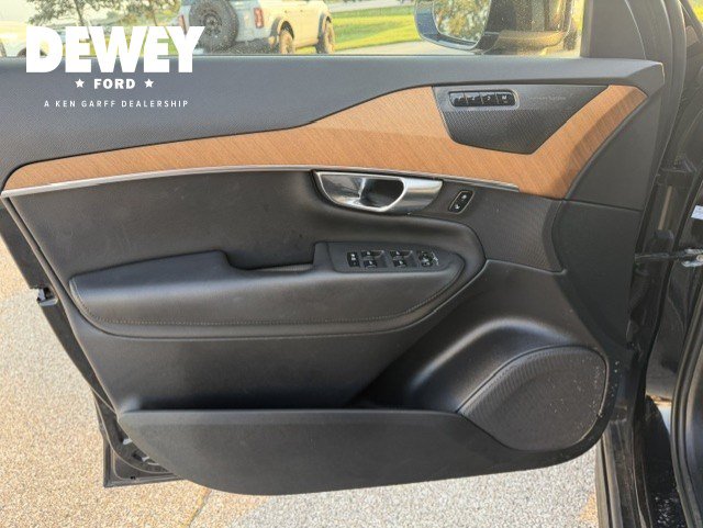 Used 2023 Volvo XC90 T8 Plus w/ Protection Package Premier AWD/4WD image 10
