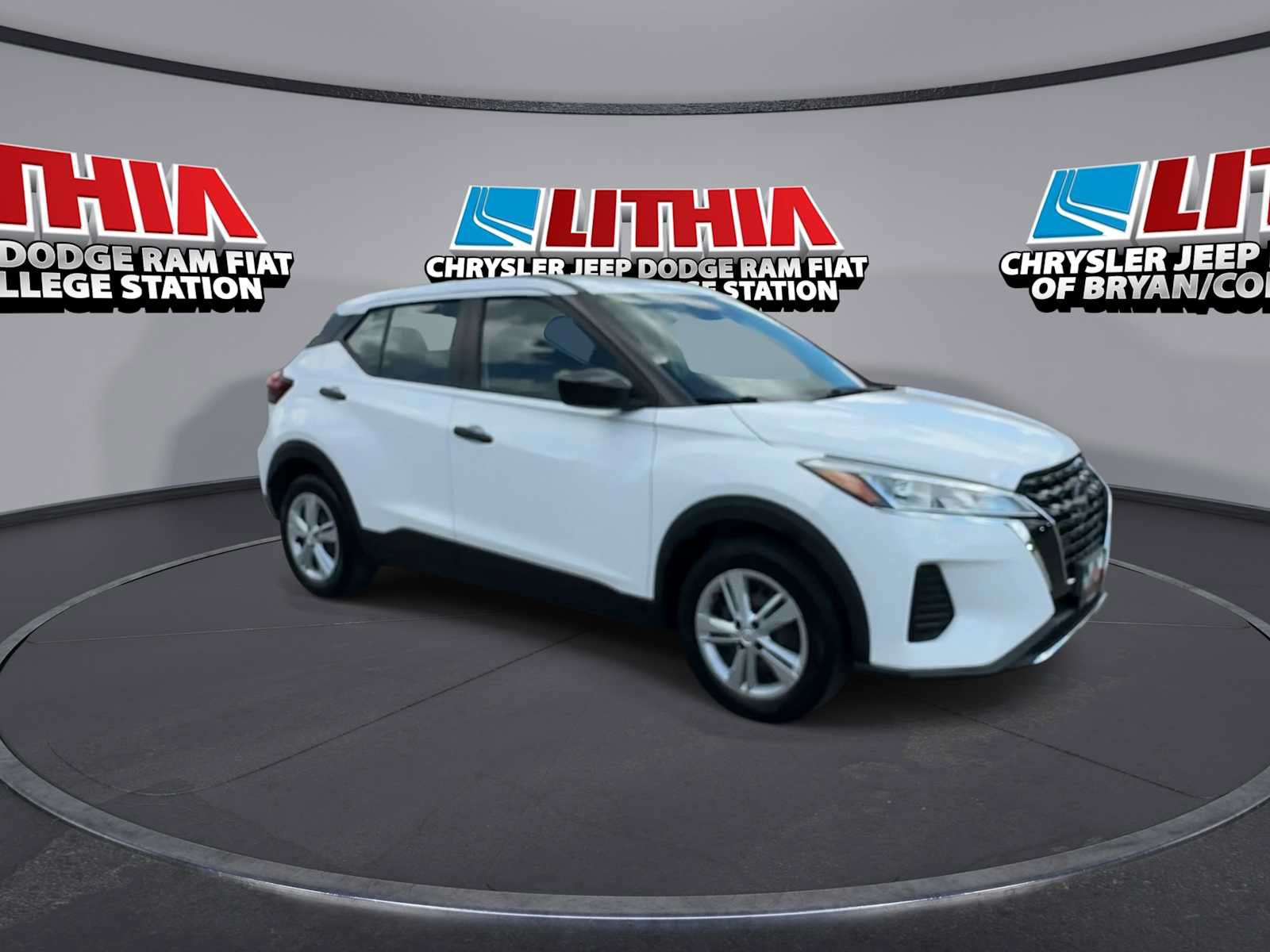 Used 2022 Nissan Kicks S FWD video 2