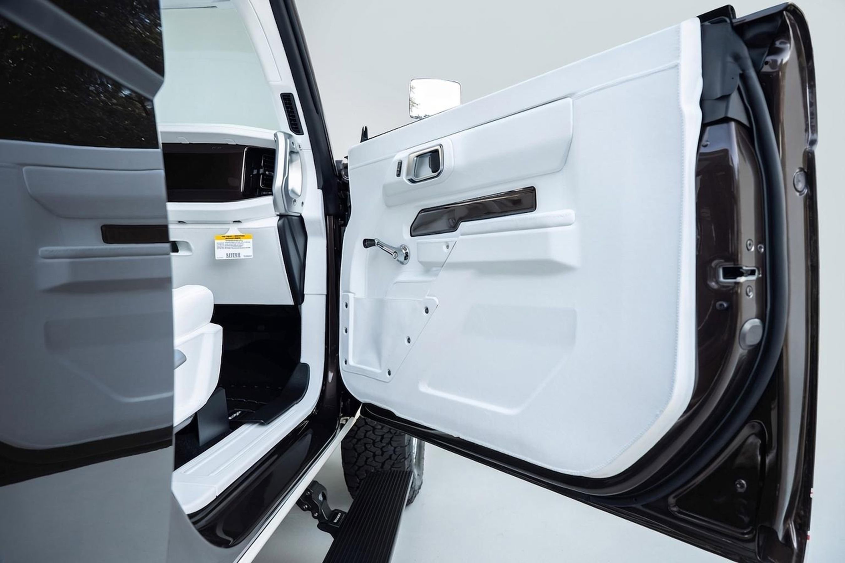 Used 2024 Ford Bronco Black Diamond image 19