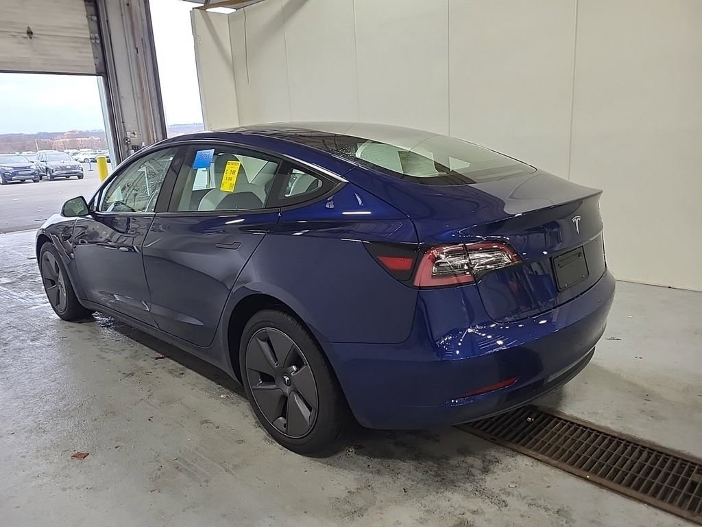 Used 2023 Tesla Model 3 Standard Range image 6