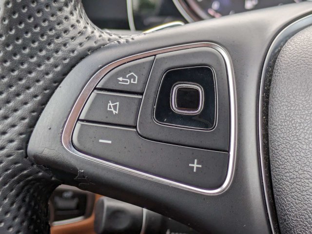 Used 2018 Mercedes-Benz E 400 Cabriolet image 22