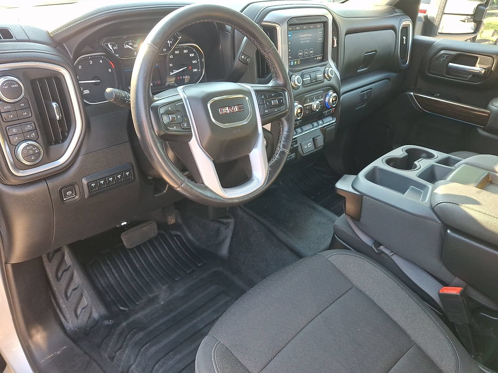Used 2022 GMC Sierra 3500 SLE w/ SLE Convenience Package AWD/4WD image 12