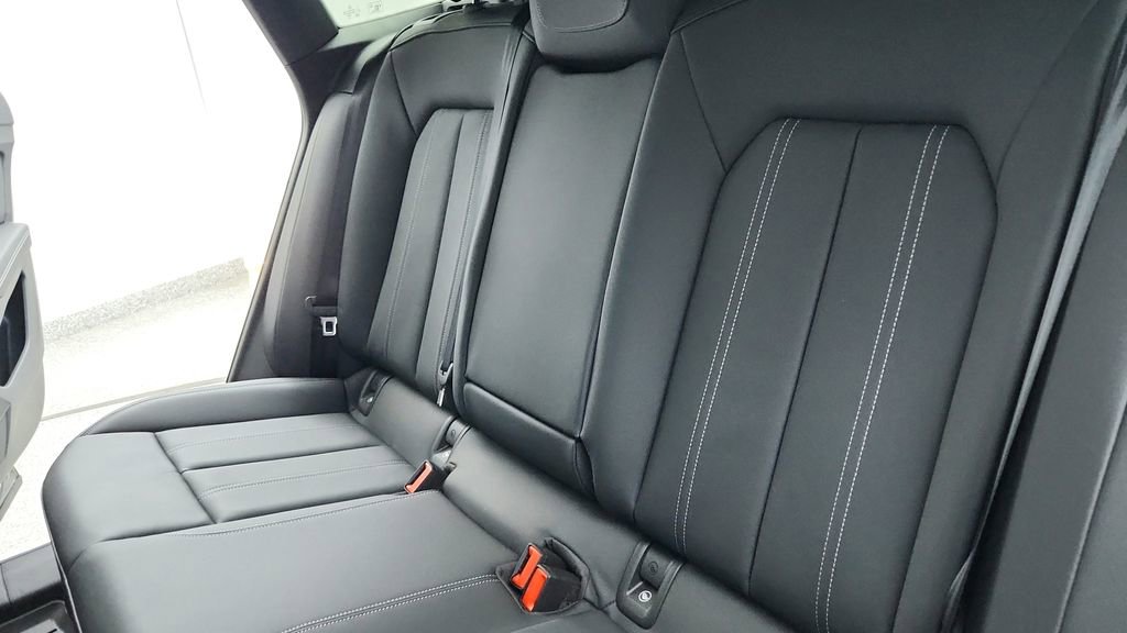 Used 2024 Audi Q4 e-tron Premium w/ Convenience Package image 33