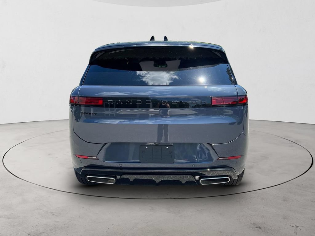 New 2026 Land Rover Range Rover Sport Dynamic SE AWD/4WD image 4