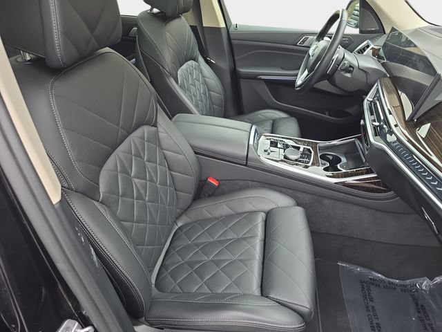 Used 2024 BMW X7 xDrive40i AWD/4WD image 12