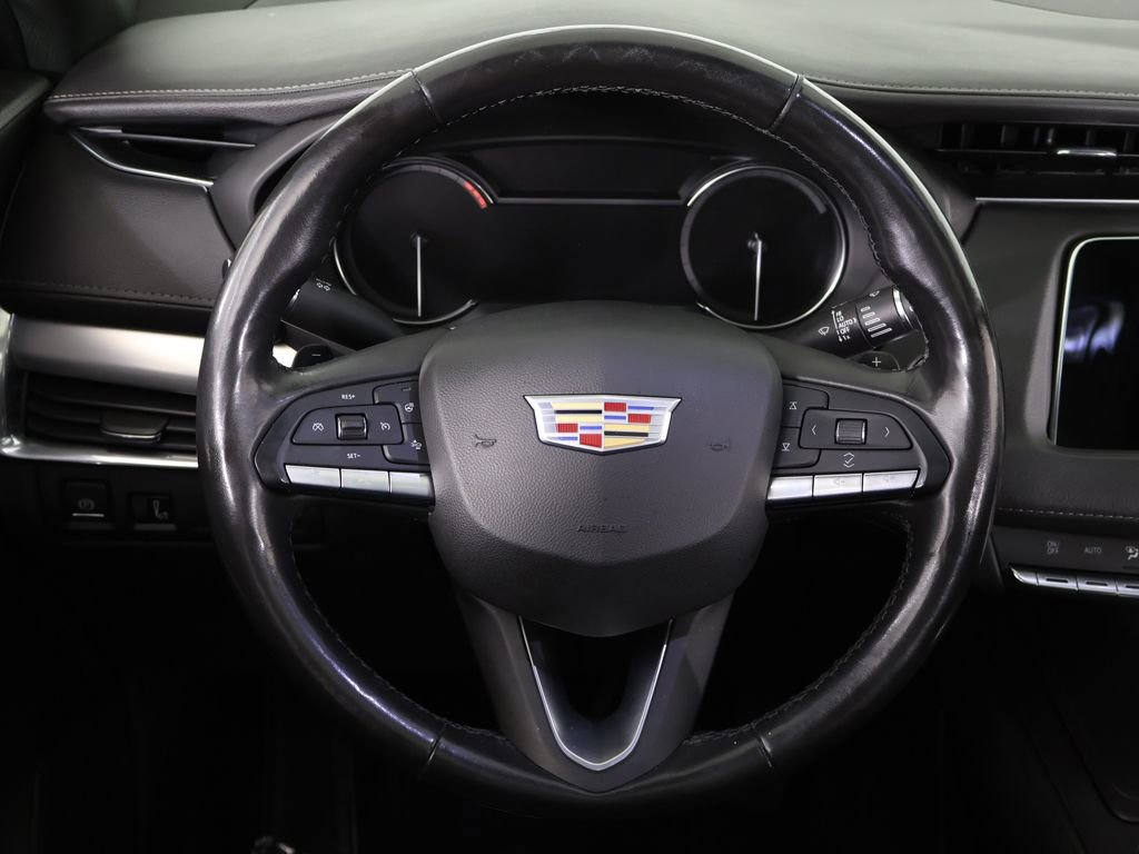 Used 2020 Cadillac XT4 Premium Luxury w/ Cold Weather Package AWD/4WD image 41