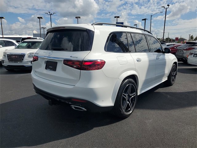 Used 2025 Mercedes-Benz GLS 450 4MATIC image 3