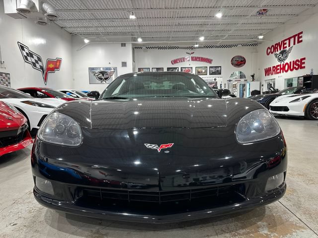 Used 2005 Chevrolet Corvette Coupe w/ Preferred Equipment Group RWD image 23
