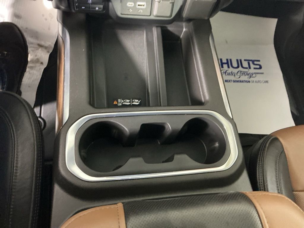 Used 2021 Chevrolet Silverado 1500 High Country image 16