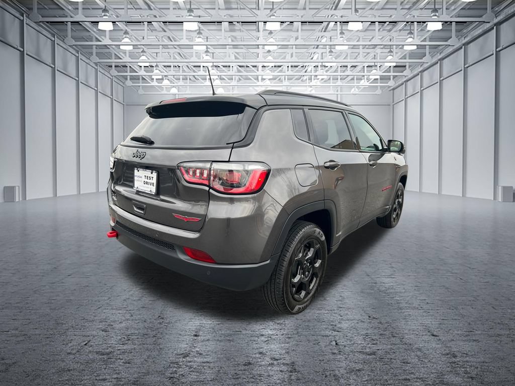 Used 2023 Jeep Compass Trailhawk AWD/4WD image 7