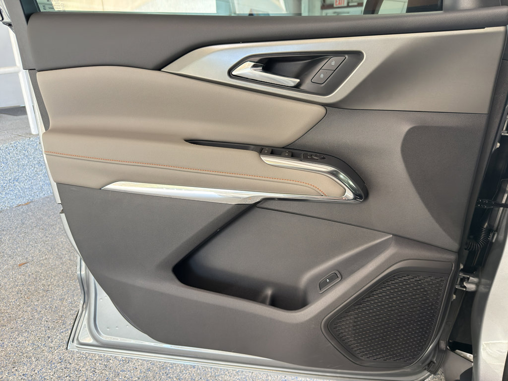 New 2026 Chevrolet Traverse LT w/ LPO, Floor Liner Package image 26