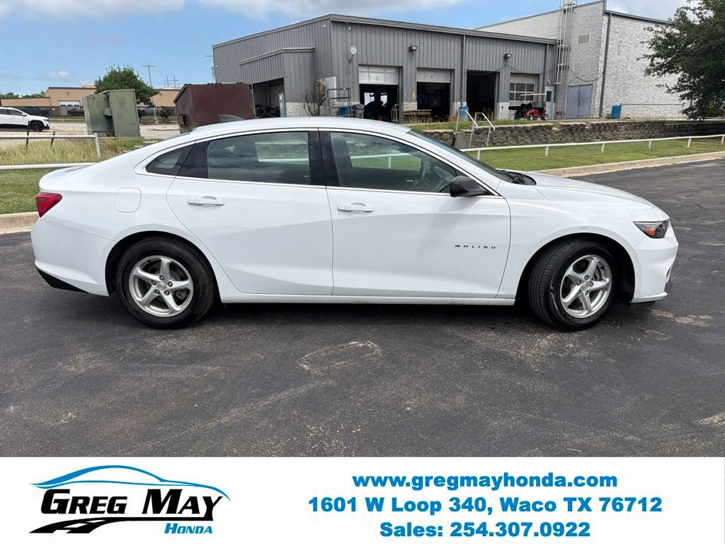 Used 2016 Chevrolet Malibu LS FWD image 2