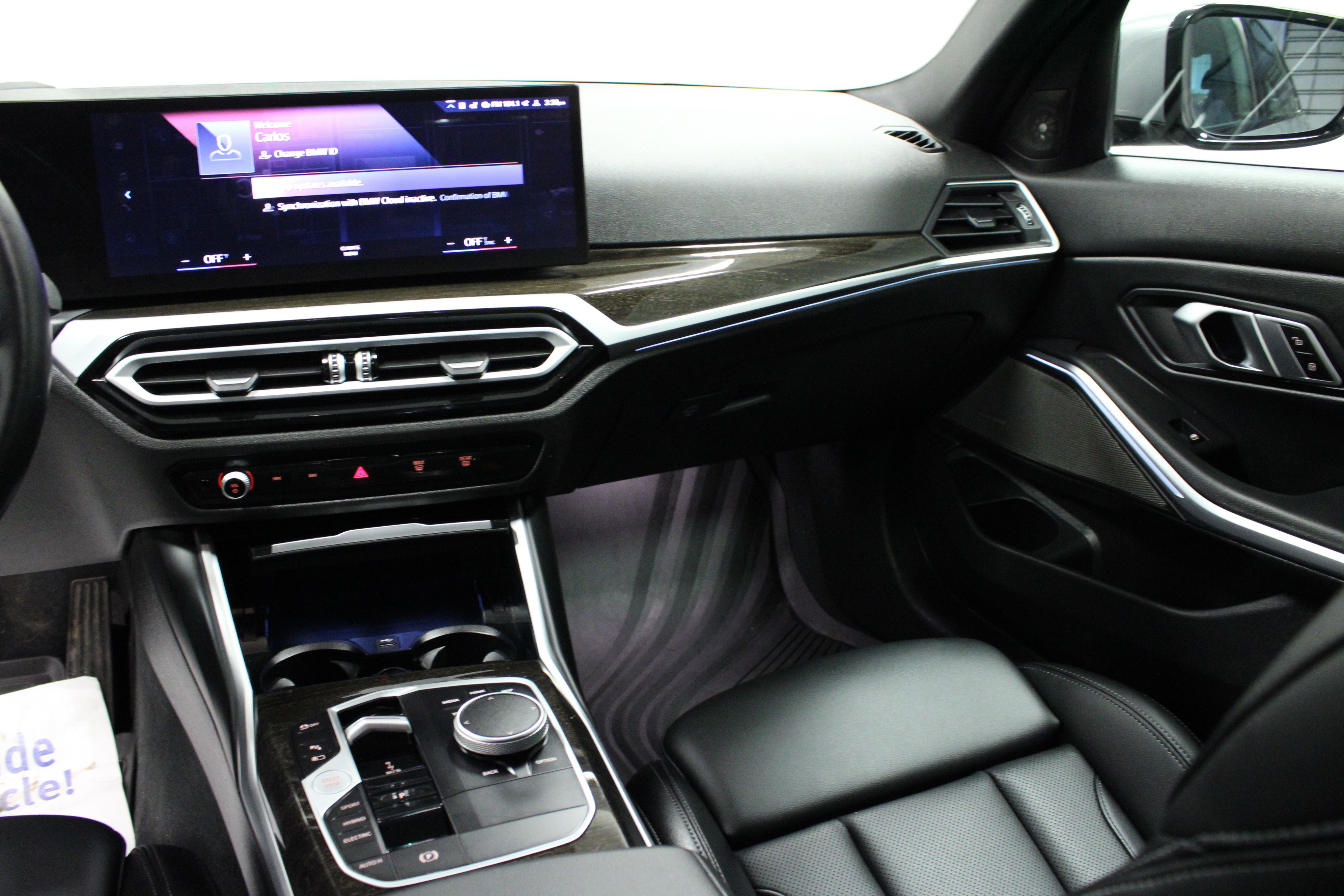 Used 2023 BMW 330e xDrive w/ Premium Package AWD/4WD image 18