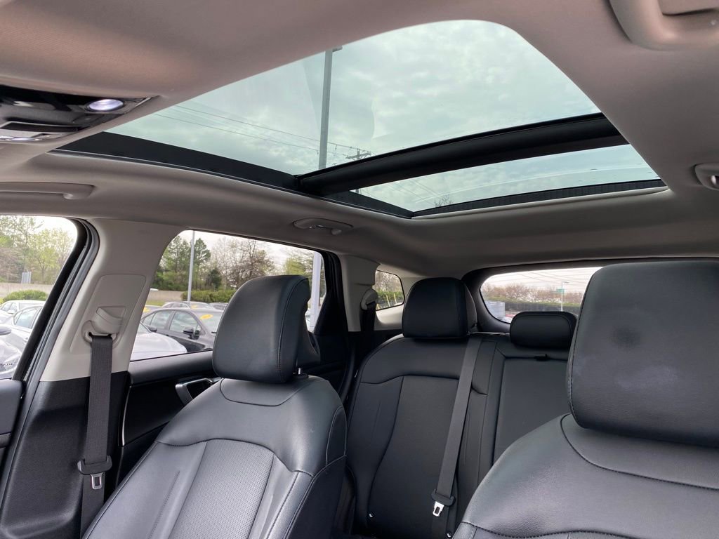 Used 2025 Kia Sportage EX w/ Premium Package image 28