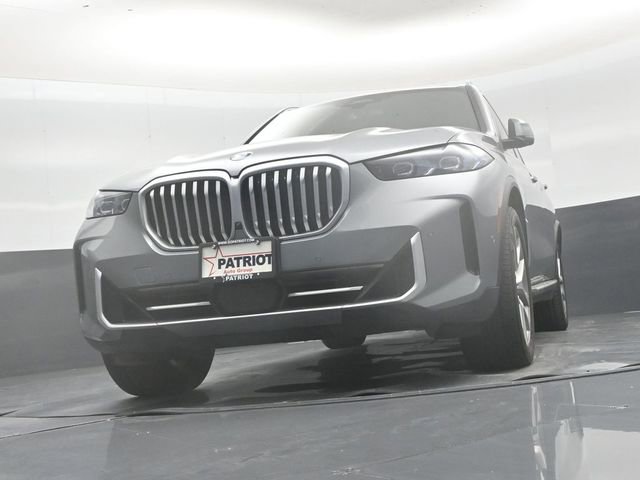 Used 2025 BMW X5 xDrive40i AWD/4WD image 46