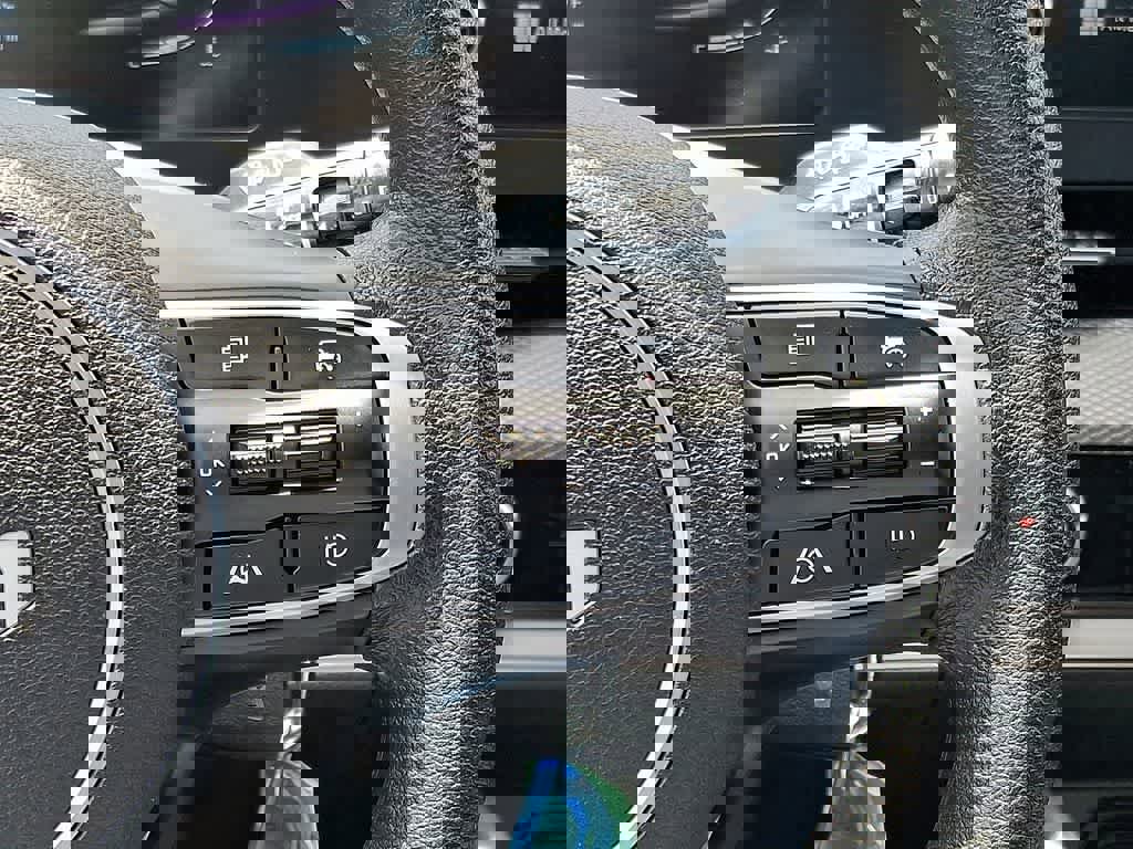 Used 2025 Kia Sportage LX image 21