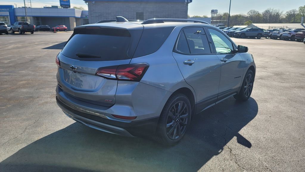 Used 2023 Chevrolet Equinox RS FWD image 12