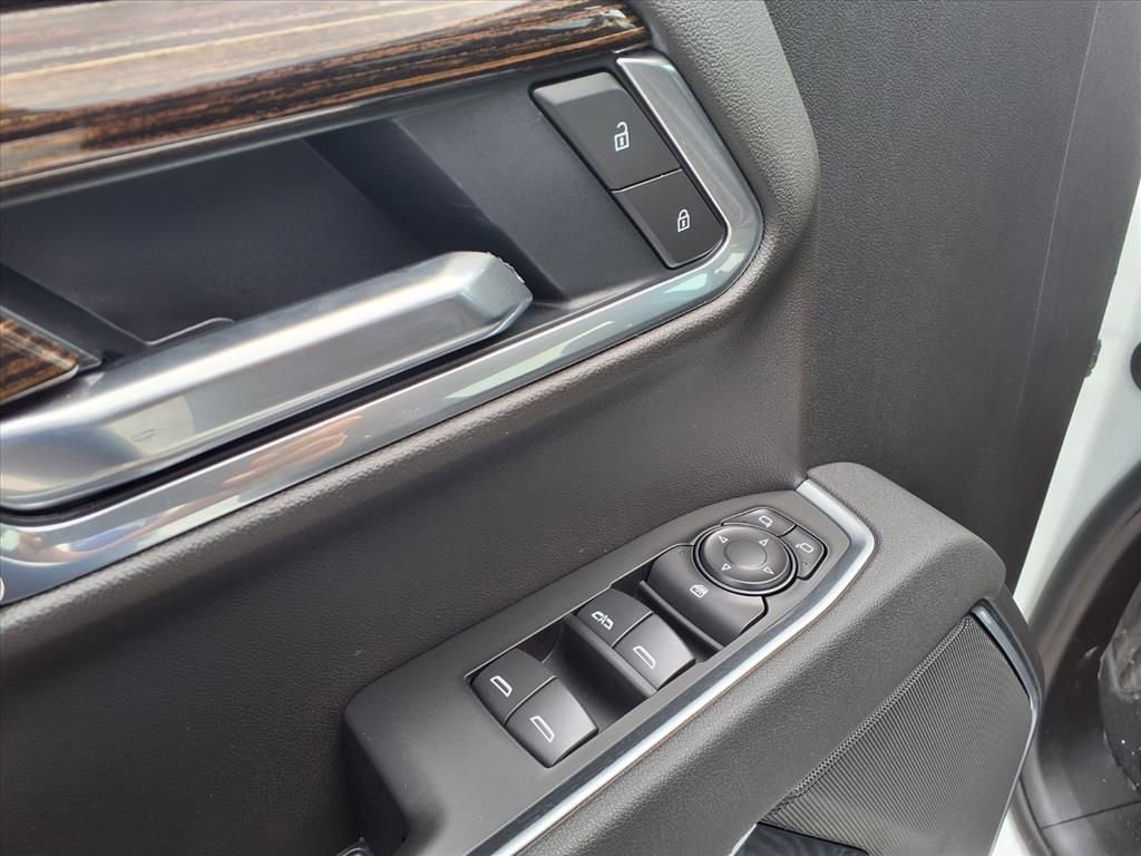 New 2026 GMC Sierra 1500 Elevation image 10