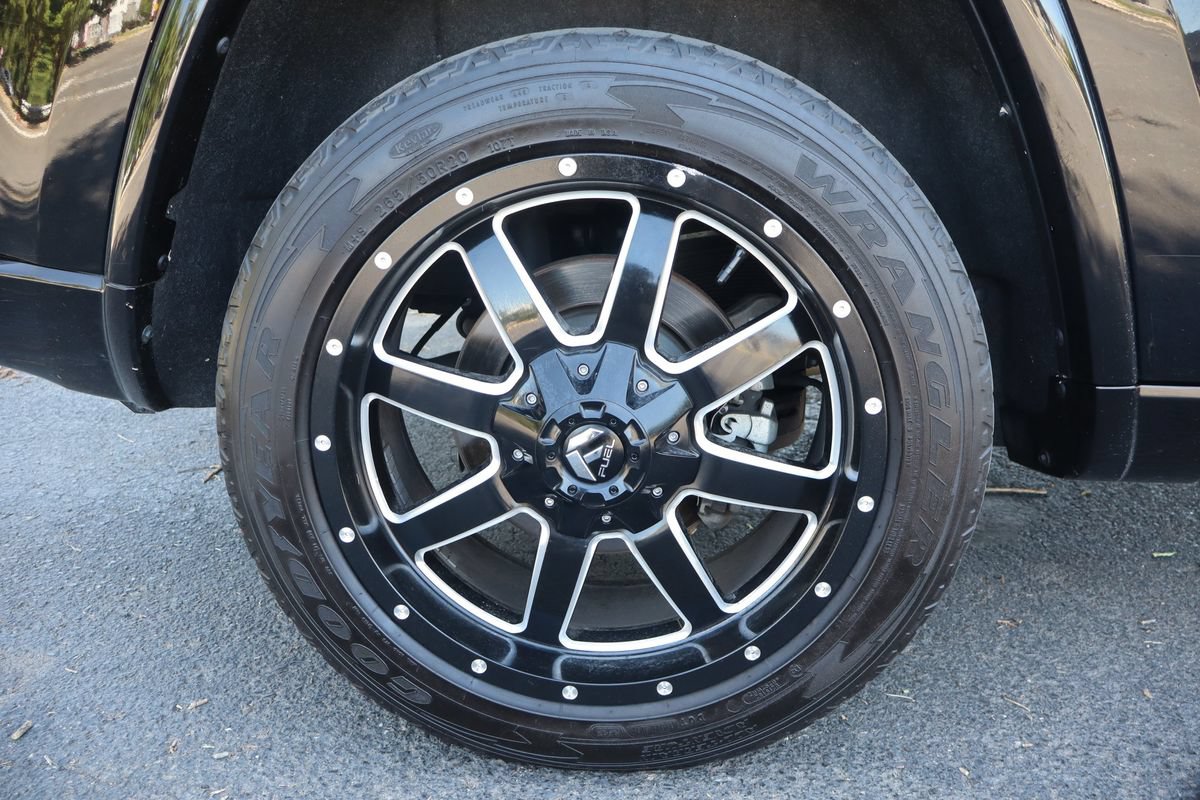 Used 2018 Jeep Grand Cherokee Overland AWD/4WD image 43