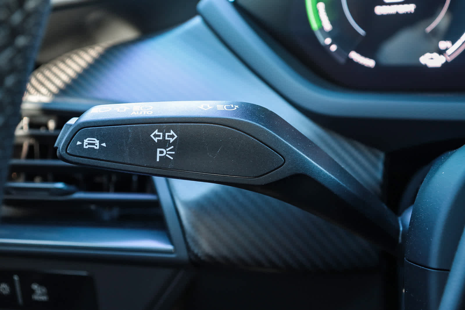 Used 2025 Audi RS e-tron GT performance w/ 21" Wheel Package image 33